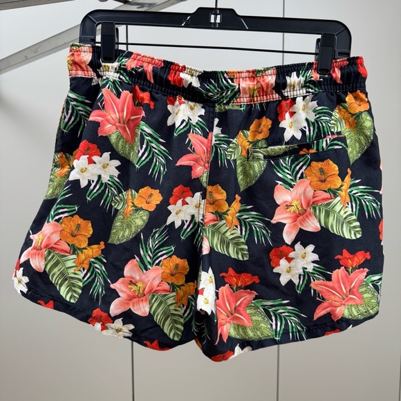Topman Black Floral Men’s Swim Trunks S/M - Picture 4 of 6